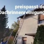 Reinigung Dachrinnen mit Wassersuager und Stange https://preispasst.de Erlangen Wendelstein