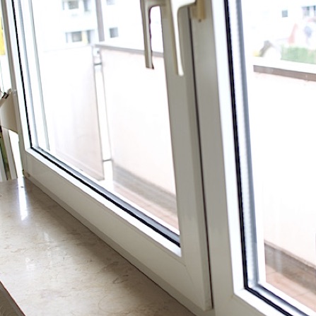 putzen-fensterrahmen-fensterreiniger-erlangen-www.preispasst.de:fensterputzen